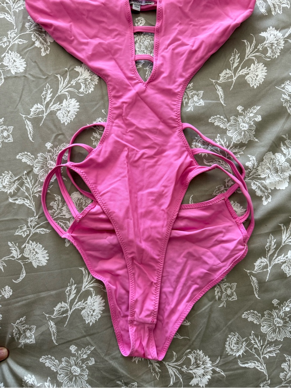 Strappy Pink Cutout One-Piece Swimwear - Picture 3 of 6